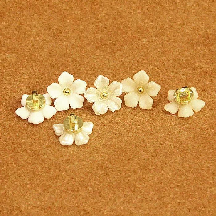 

Elegant shirt buttons flower custom buttons exquisite plastic buttons ornament accessories 12pcs x