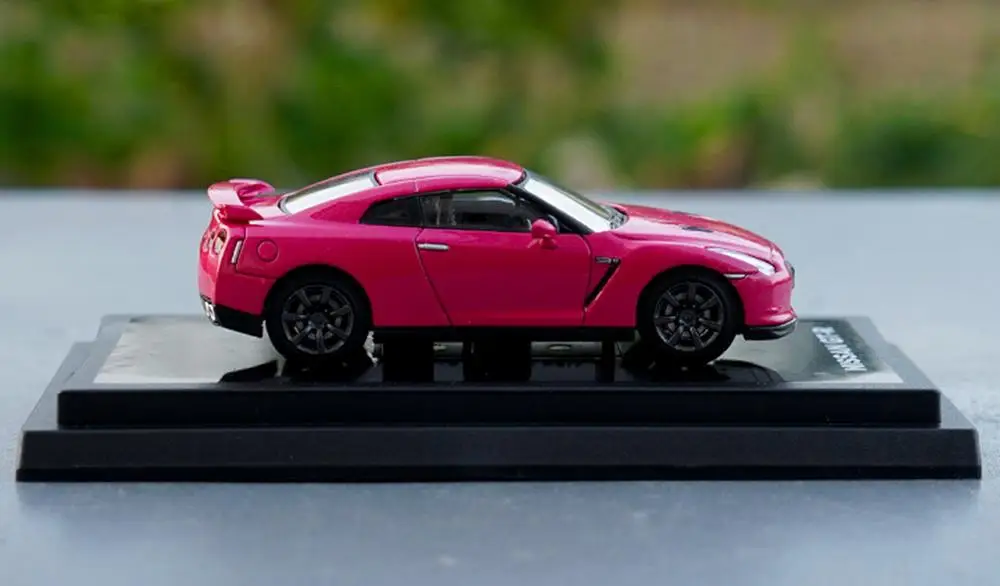 Модель автомобиля под давлением 1/64 Nissan Skyline GT-R R35 коллекция игрушек подарок перо |