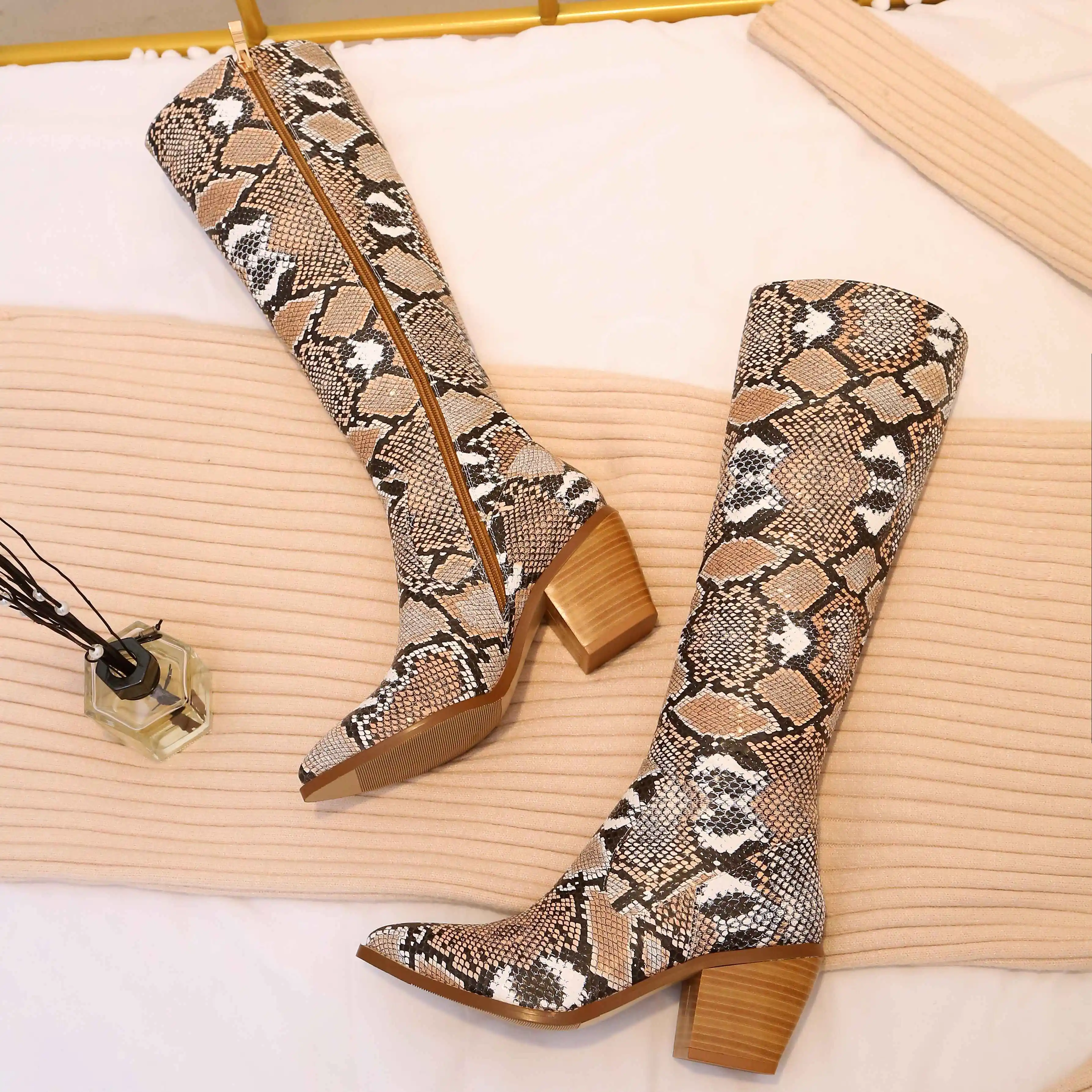 

Lenkisen fashion snakeskin patte high heels pointed toe chunky gorgeous print mature winter super warm women knee high boots L52