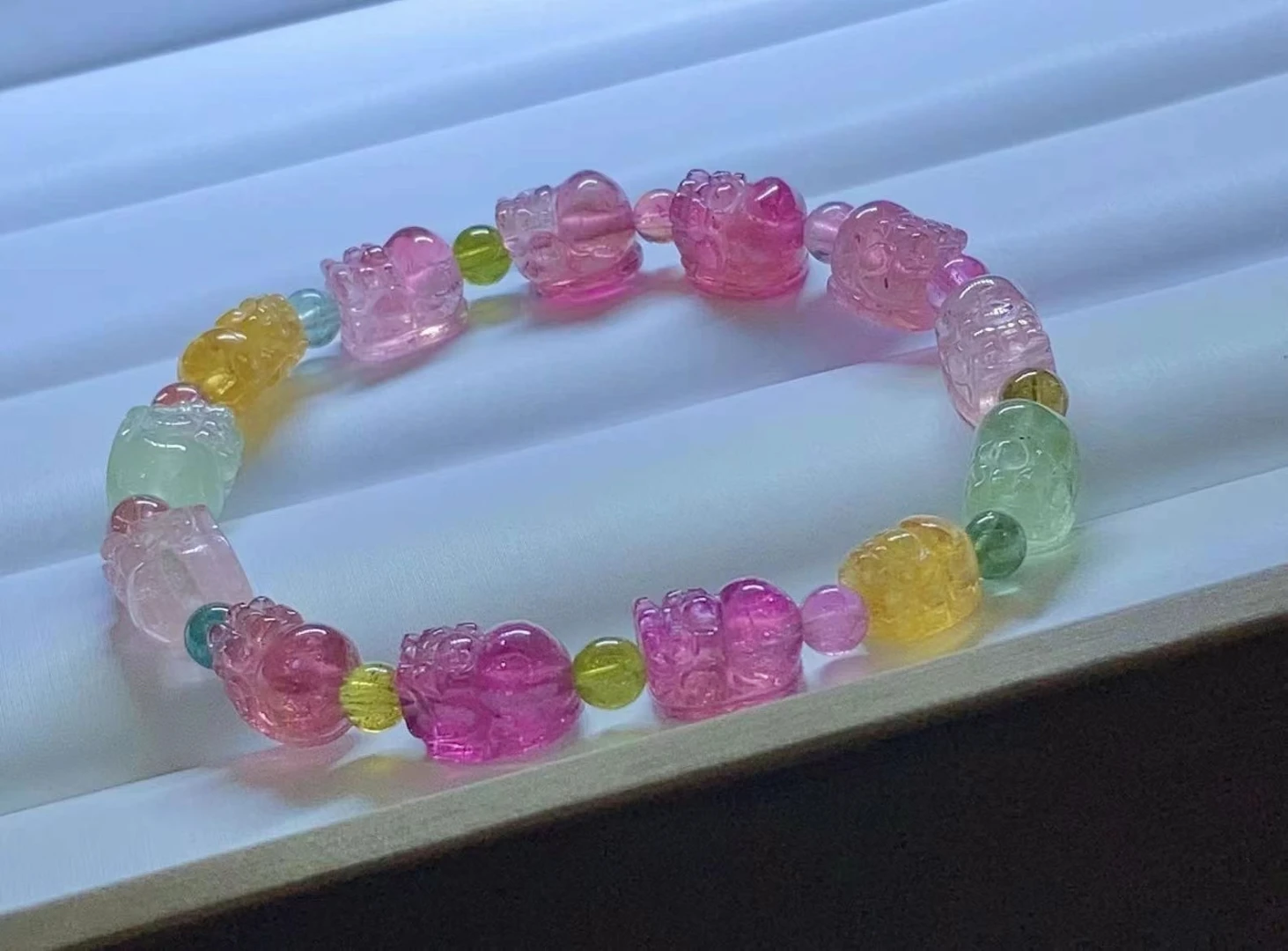 Preise Candy Natürliche Bunte Turmalin Quarz Armband 10x8mm Regenbogen Pi Xiu Klar Perlen Frauen Männer Mode Beste Stein AAAAA