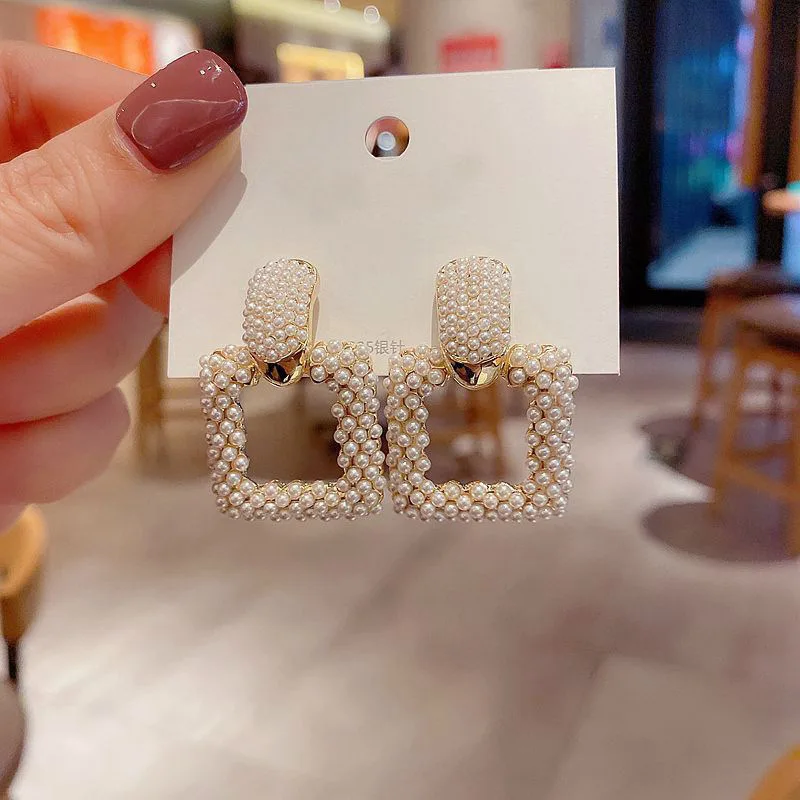 

2021 New Fashion Sweet Pearl Joker Senior Drop Earrings Elegant Contracted Geometric Square Senior Women Earrings Atmosphere