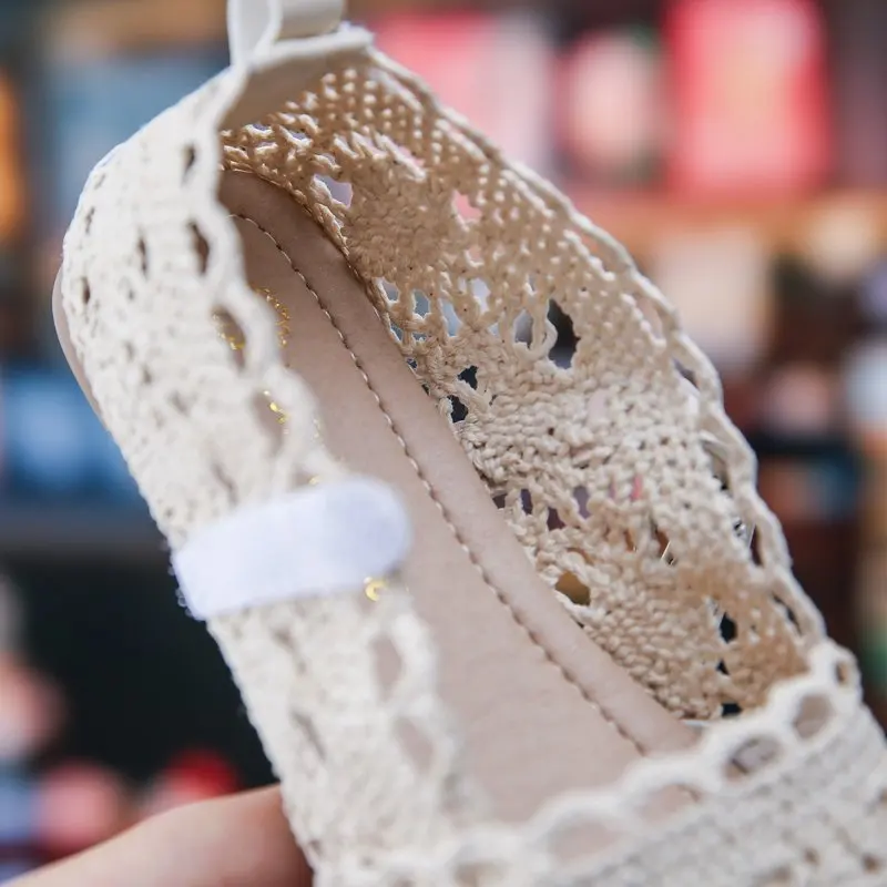 Детская плетеная обувь модная мягкая дышащая на плоской подошве с широкими