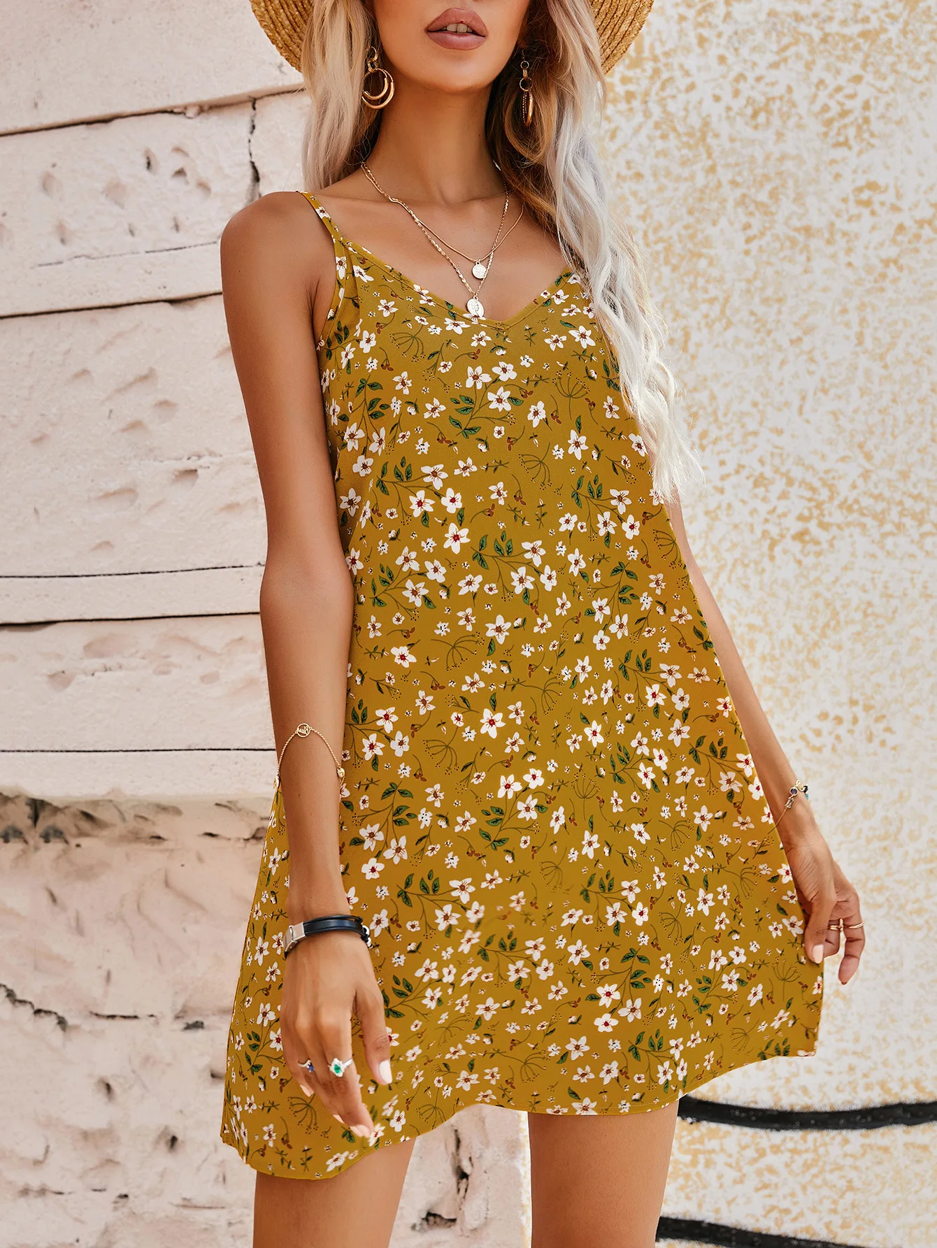 

Новинка 2021, женские платья с цветочным принтом, мини-платье на бретелях-спагетти с V-образным вырезом без рукавов, женские сексуальные летни...