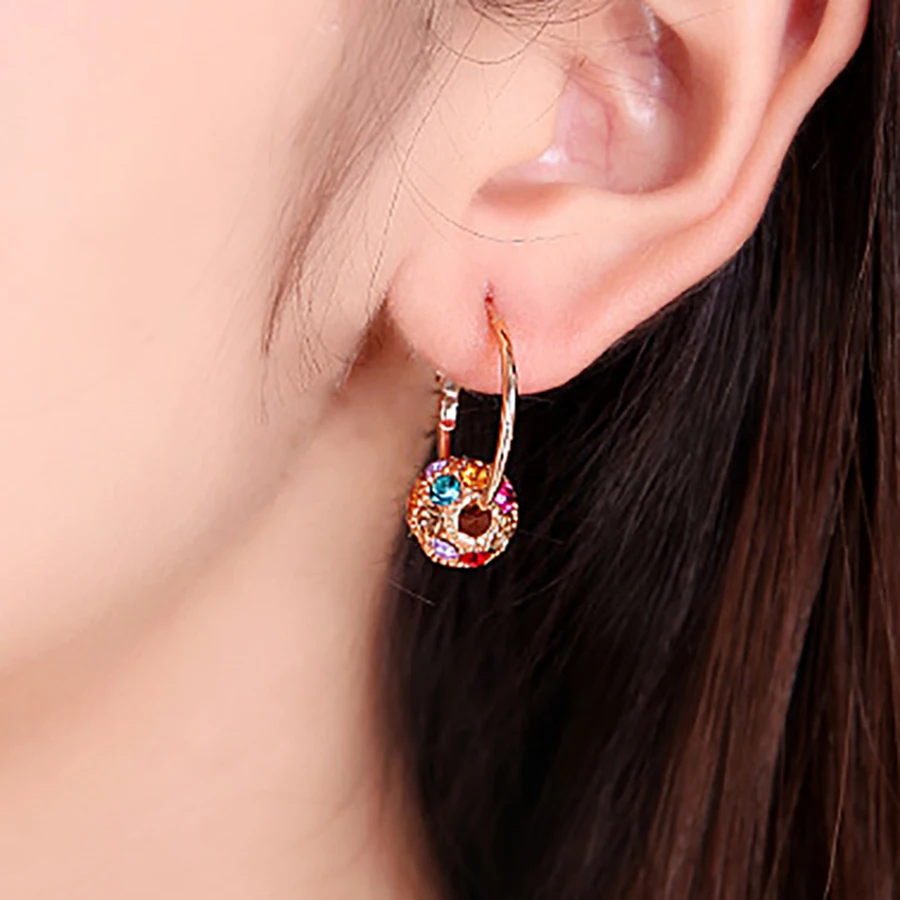 2021 нерегулярные сферические Подвесные серьги в виде колец красные стразы