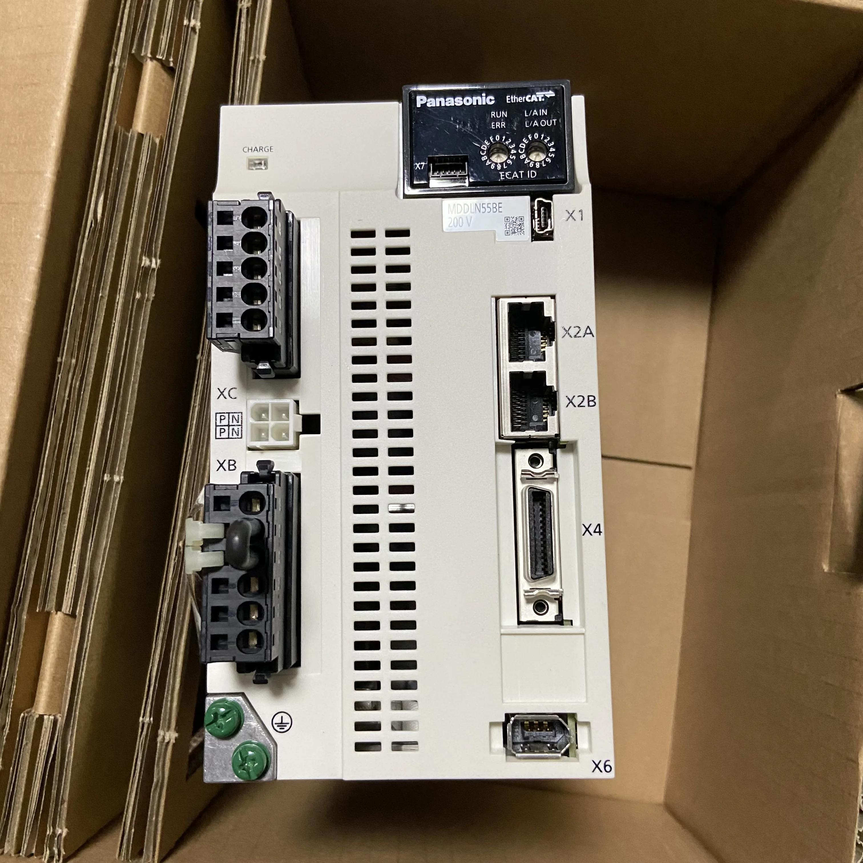 

Panasonic AC сервопривод 200-240V 1.5kW MDDLN55BE