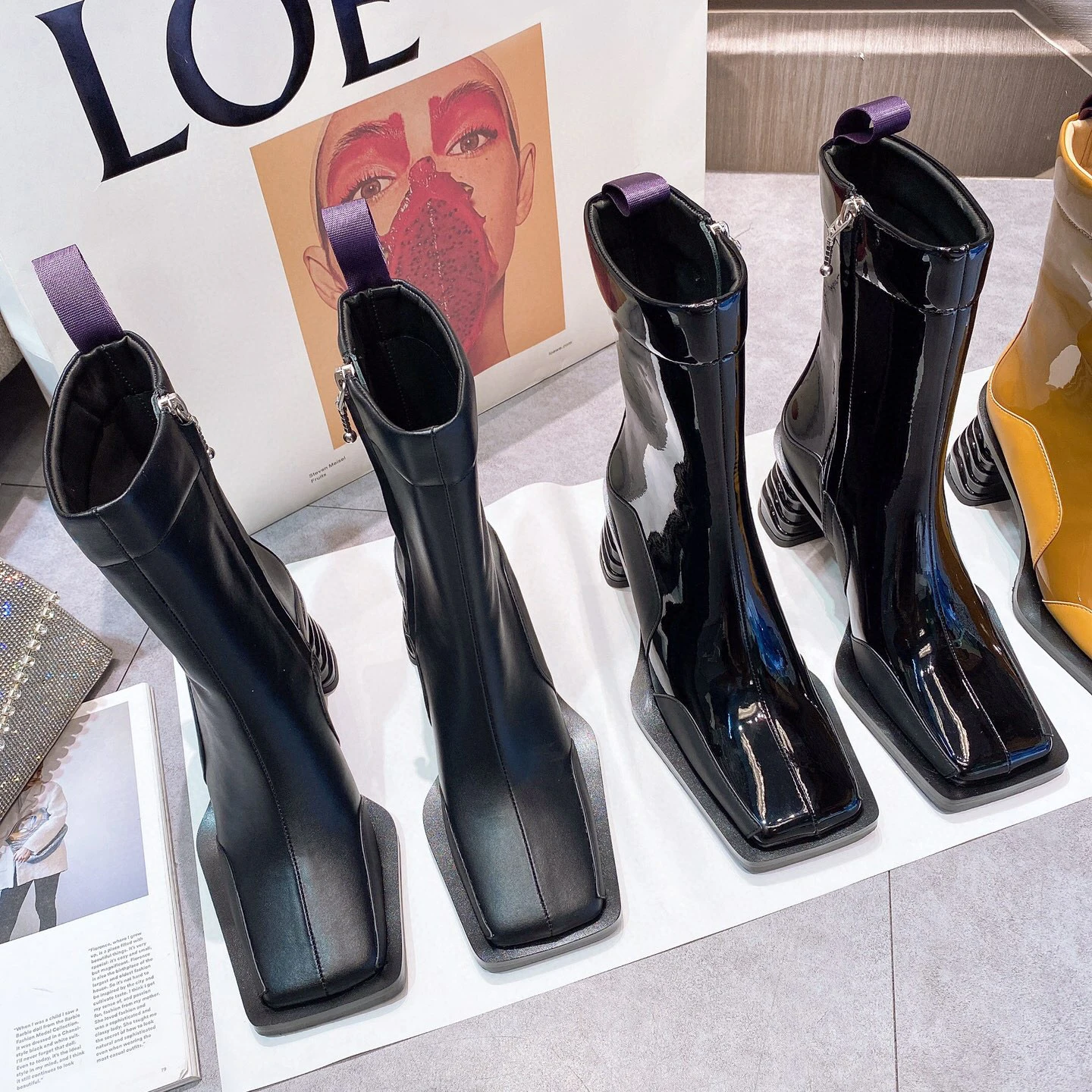 

2021 Hot Retro Square Toe Side Zipper Woman Martin Boots Fashion Genuine Leather Thick Heel Thinner Mid-tube Boots All-match