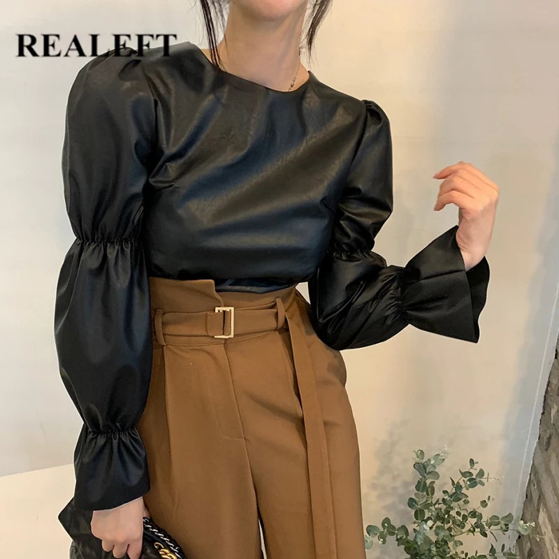 

Женская блузка из искусственной кожи REALEFT, с круглым вырезом и пышными рукавами, повседневная, на шнуровке, с длинными рукавами, 2021