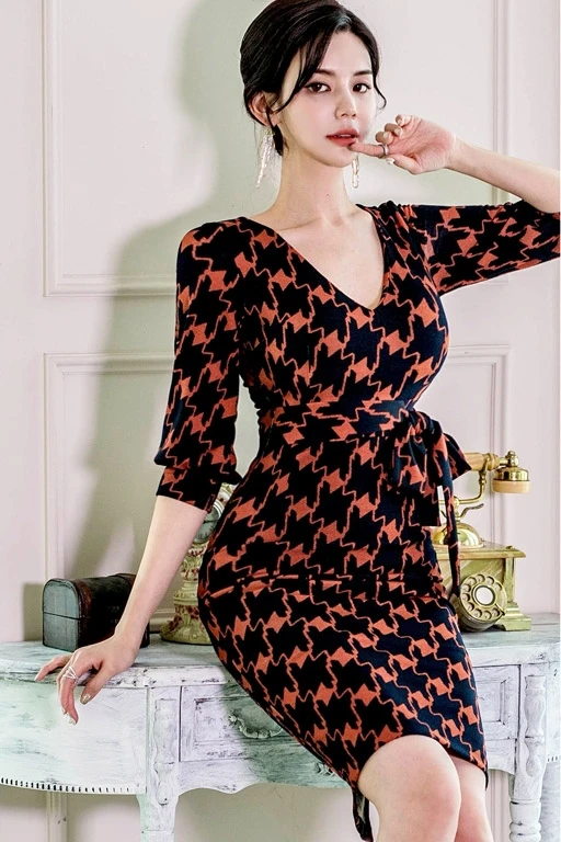 

COIGARSAM Fashion Women dress New Belt High Waist V-Neck Dresses 7818