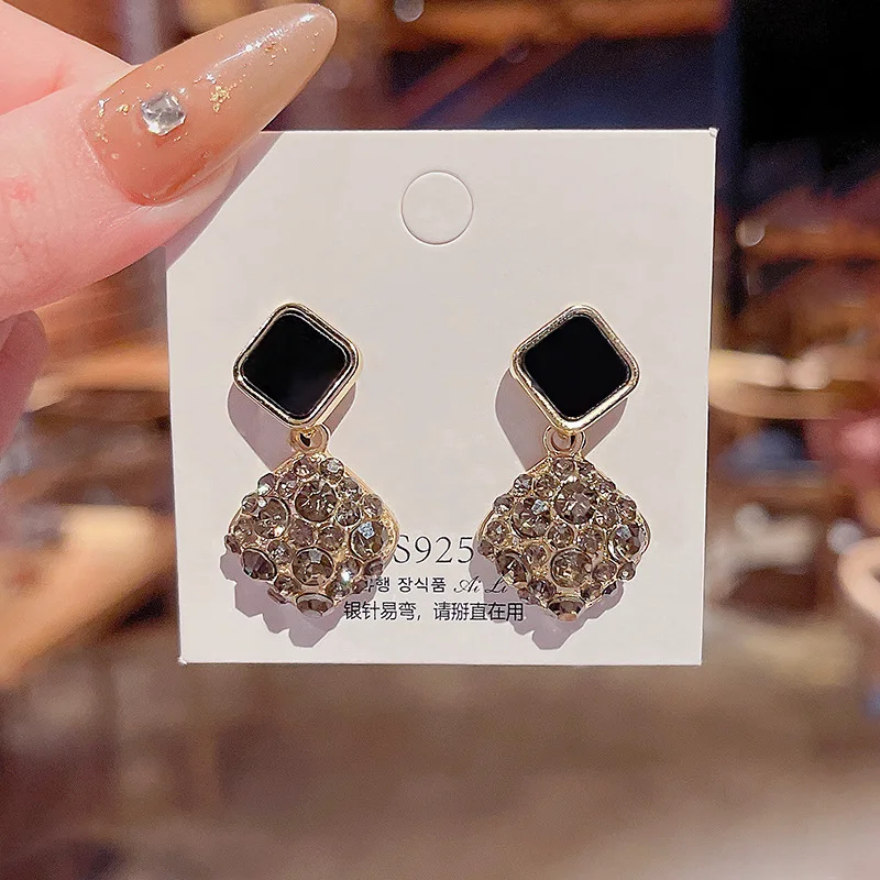 

S925 Silvers Design Geometric Dangle Earrings for Women Shiny Diamonds Exquisite Jewelry Korean Fashion