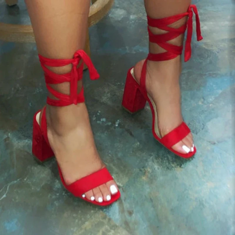 Новые женские летние сандалии на платформе шнуровке Черный цвет Красный На