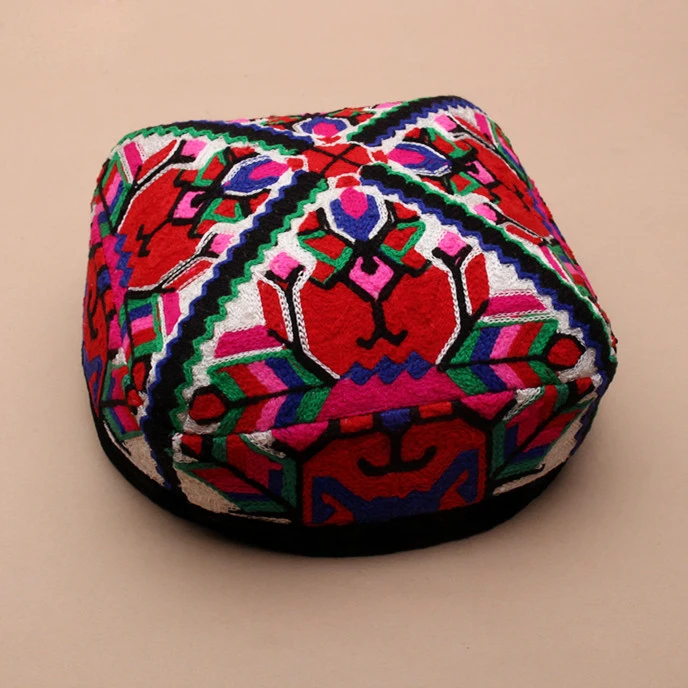

Arab Indonesia Malaysia Xinjiang Uygur Dance Hat Handmade Flower Hats Minority Dance Headdress Cross Embroidered Four Corner Cap