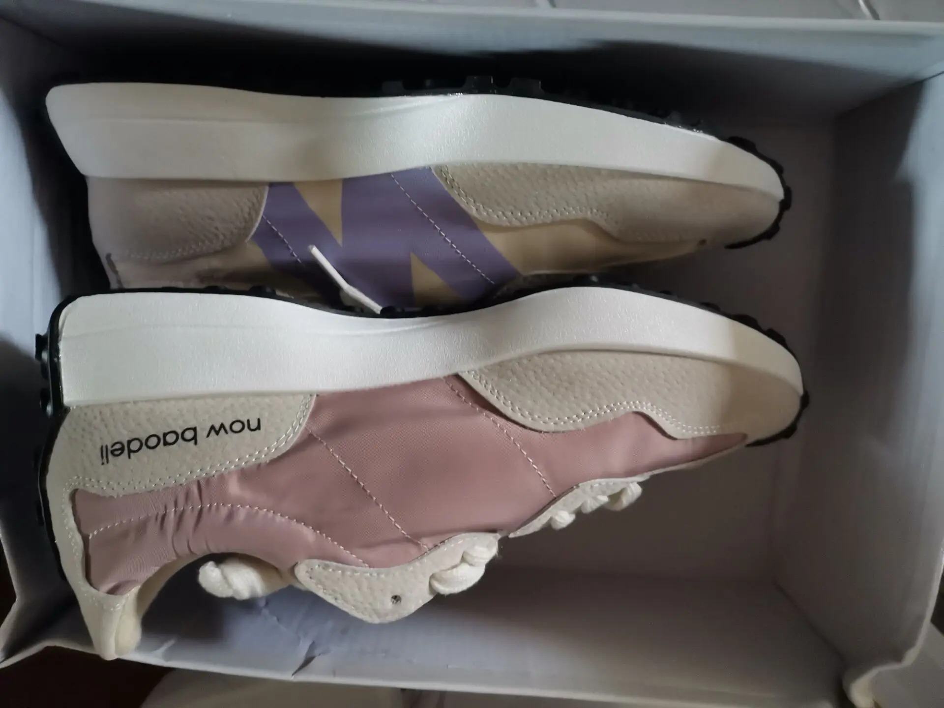 

Forrest Gump sports shoes women's autumn 2020 new two color breathable anti slip ultra light running casual shoes trend