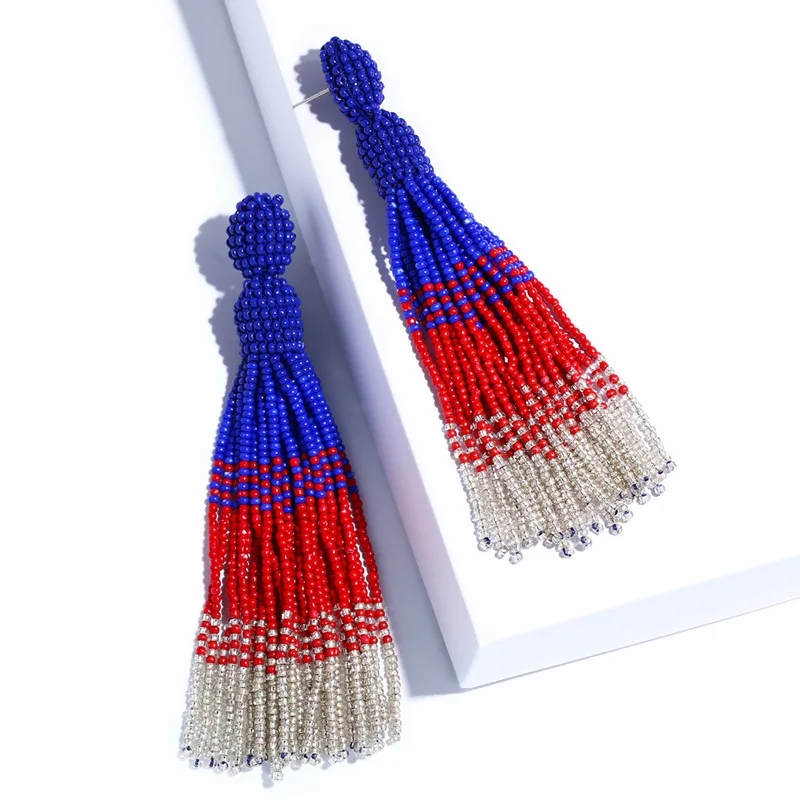 Женские серьги-гвоздики в богемном стиле с кисточками и бусинами вечерние