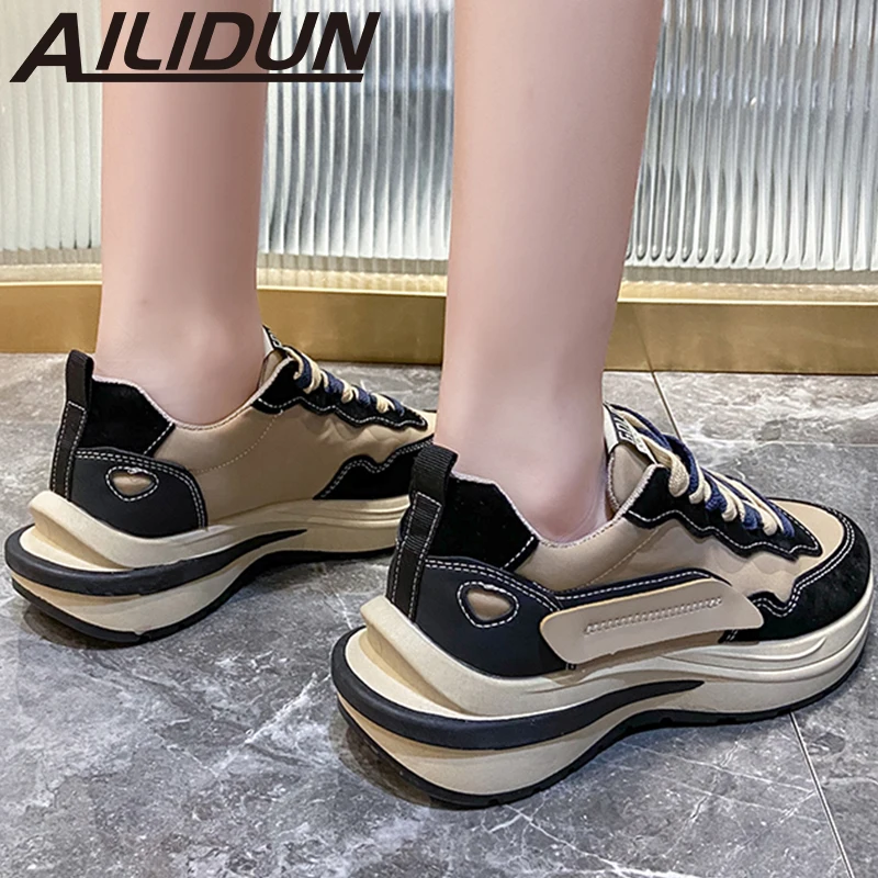 

High Quality Running Shoes Comfortable Breathable Unisex Sports Shoes Rubber Hard-Wearing Brand Sneakers Trend Women Shoes