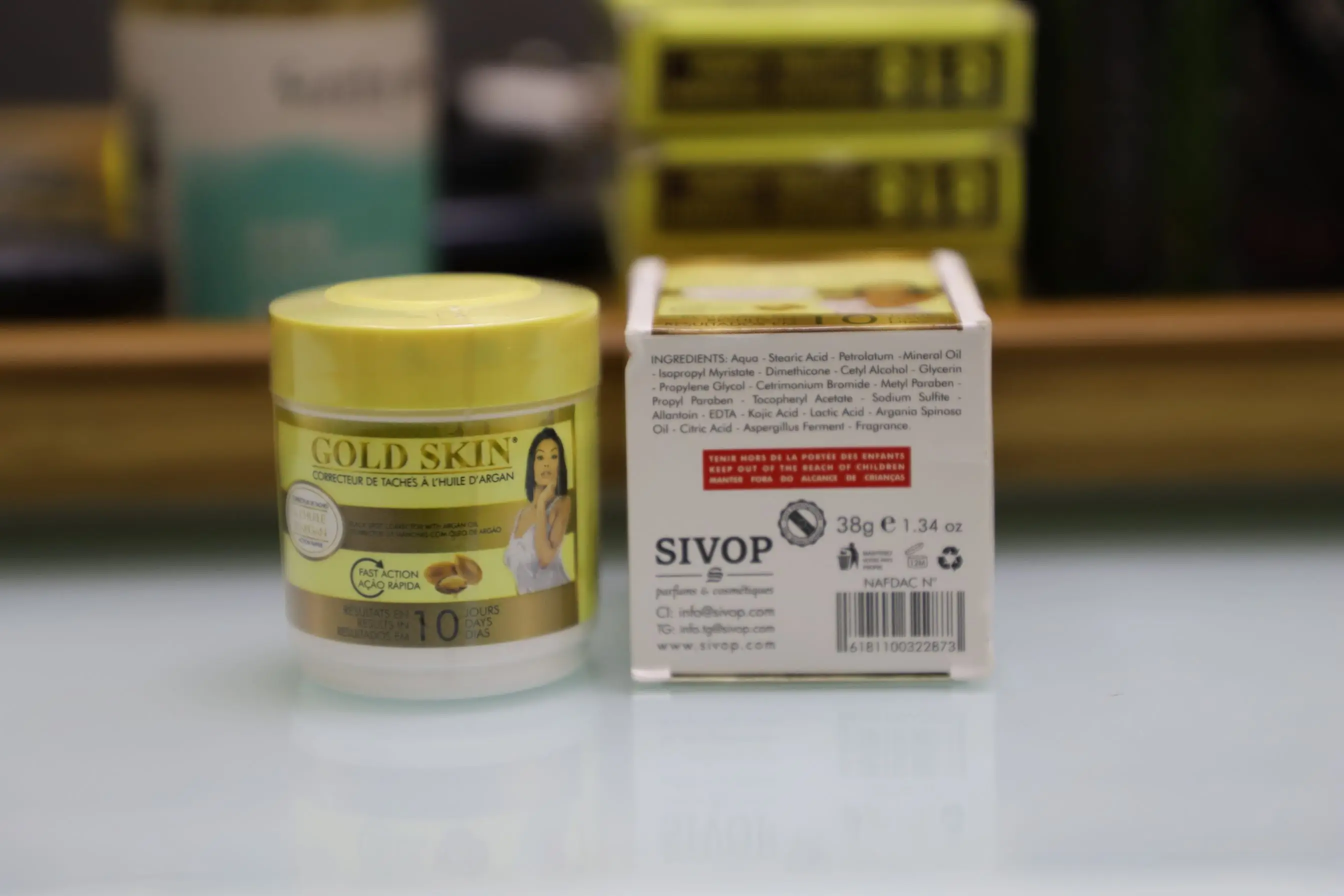 Бесплатная доставка Золотая Кожа | Корректор черных точек с слизем улитки 38 г