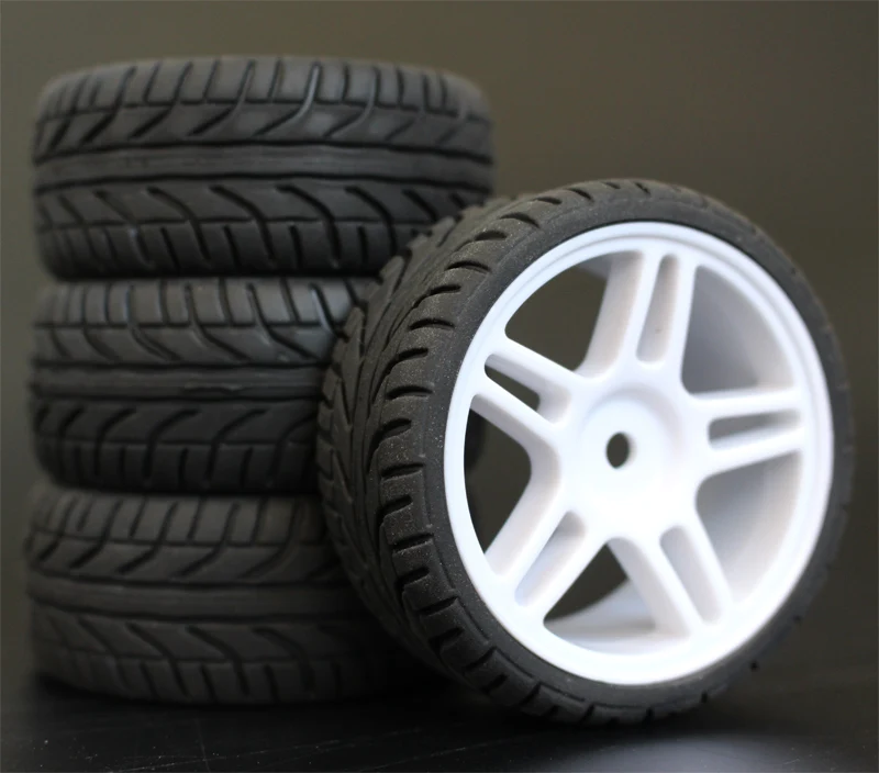 Резиновые гоночные шины на радиоуправлении 1 комплект 4 шт. обод колеса для