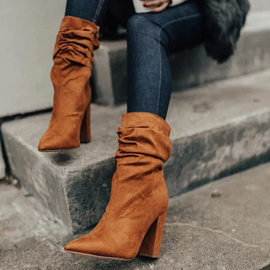 Женские кожаные ботинки в байкерском стиле на высоком каблуке с квадратным