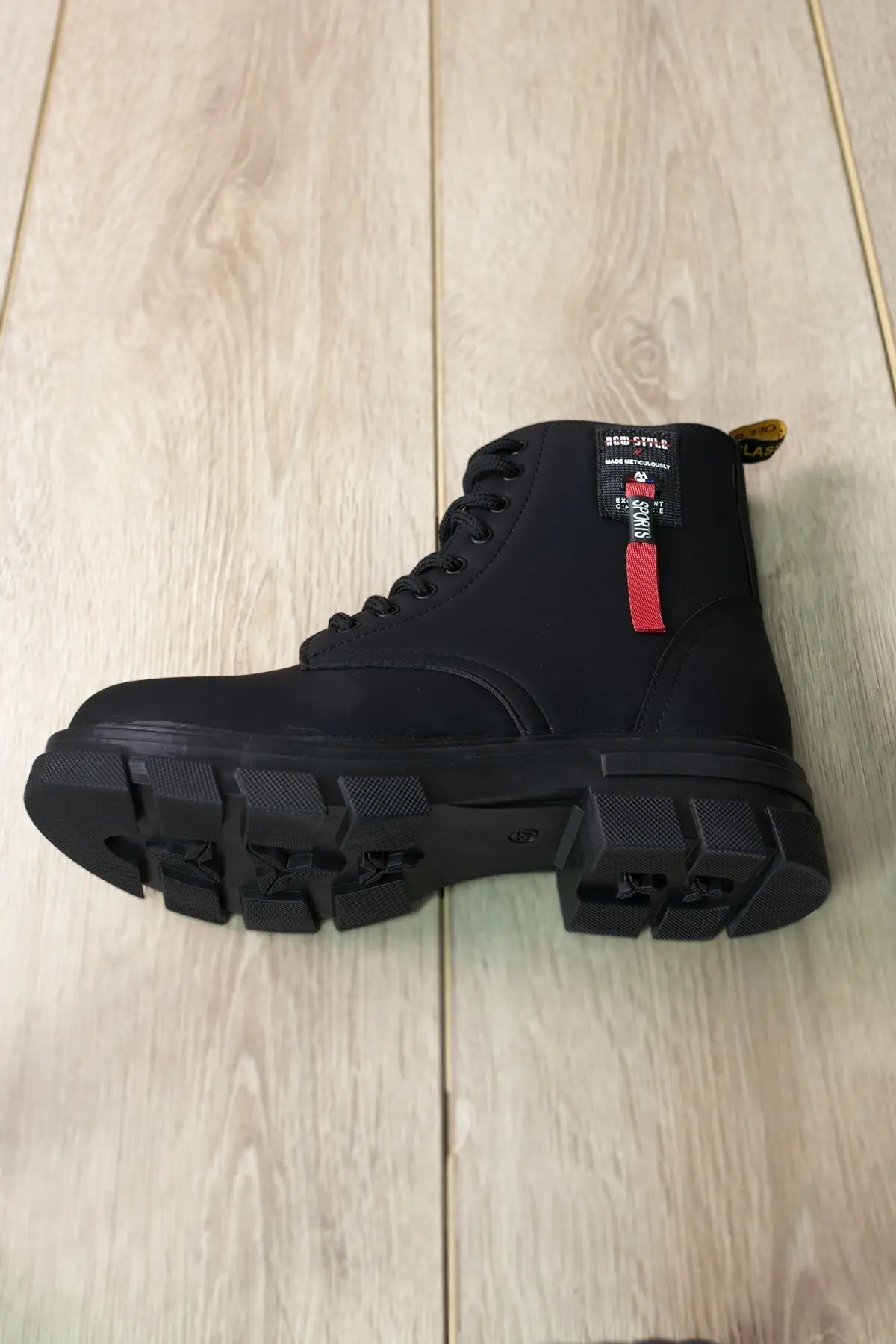 

Matte Black Female Hollow Furry Boots Women boots 2019 new waterproof snow boots winter shoes women's casual light Botas mujer hot