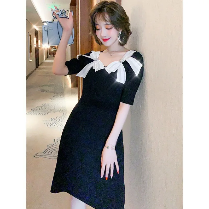 

Miuco elegant bow, nail beads, atmospheric square collar, pull, waist, thin dress, women's dress, spring and summer 2021