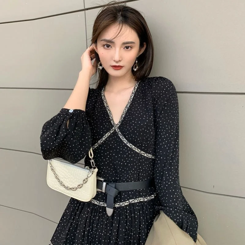 

Women's Spring Clothing Polka Dot Zhixun Dress 2021 New Dress French Retro Waist-Controlled Little Rich Woman Skirt Style