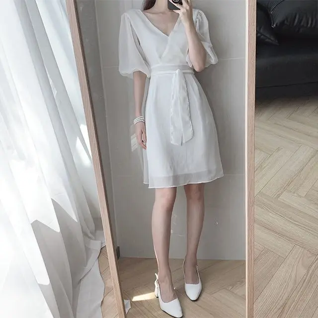 

Korejpaa Women Dress 2021 Summer Korean Chic Ladies Niche Temperament V-Neck Lace-Up Waist Slimming Loose Puff Sleeve Blouses