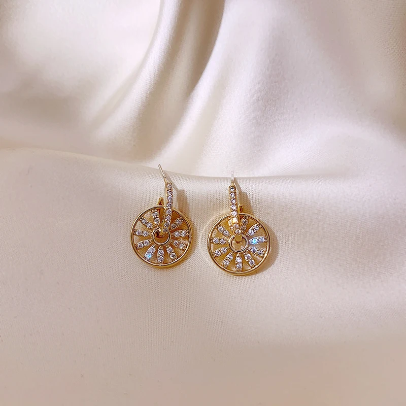 Серьги в стиле барокко женственность 2020 новые модные серьги с высоким чувством