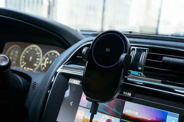 

Plastic Car Mount Wireless Charger made in China
