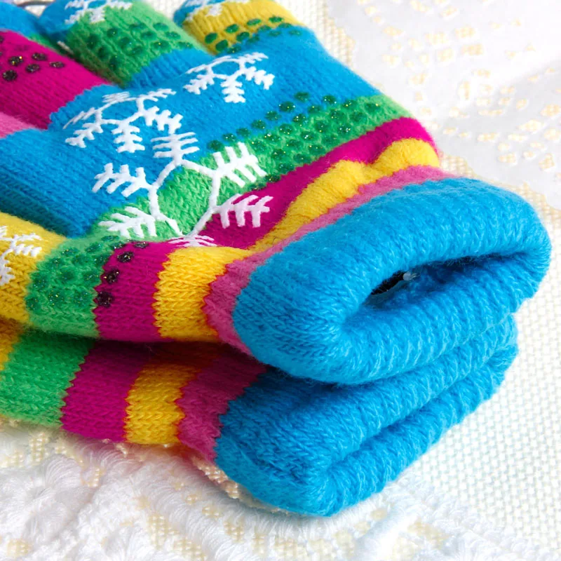 

2021 New Autumn Winter Children Bi-layer Thickened Snow Print Colored Yarn Knit Gloves