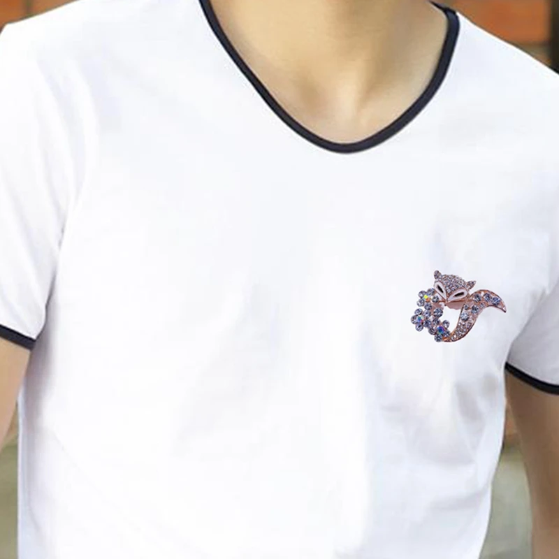 

Korean Version Zircon Fox Animal Brooch Pin for Woman Fashion Sweater Coat Hat Scarf Clothing Luxury Jewelry Accessories