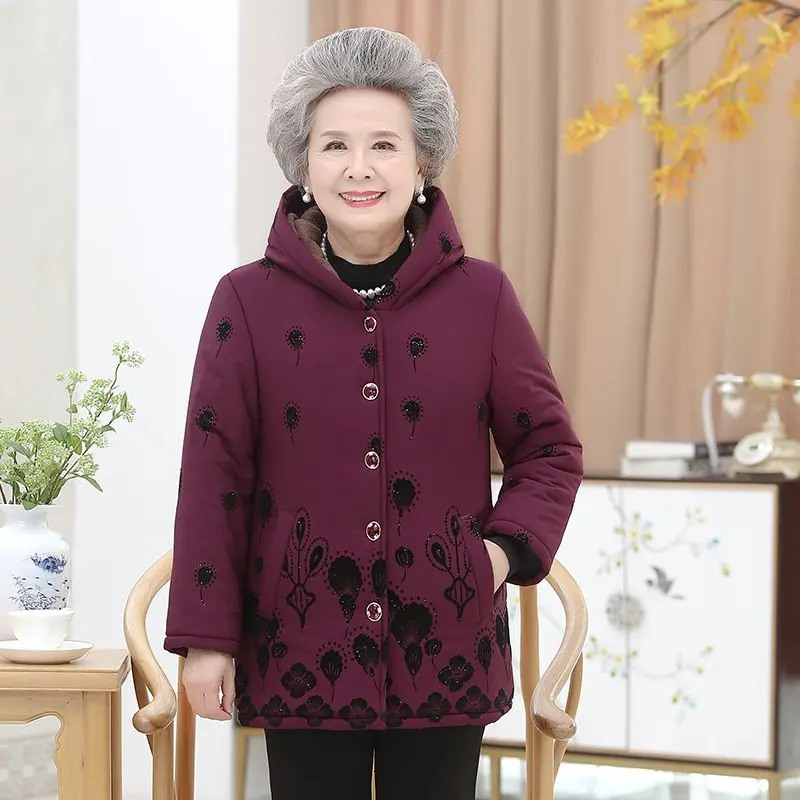 Стеганая куртка для женщин среднего и пожилого возраста 60-70-80 лет размера плюс 5XL