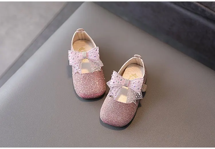 bata children's sandals Children Shoes Girl Leather Shoes New Spring/Autumn Bow Fashion Baby Princess Shoes Non-slip Soft Sole Casual Sneakers E537 children's sandals