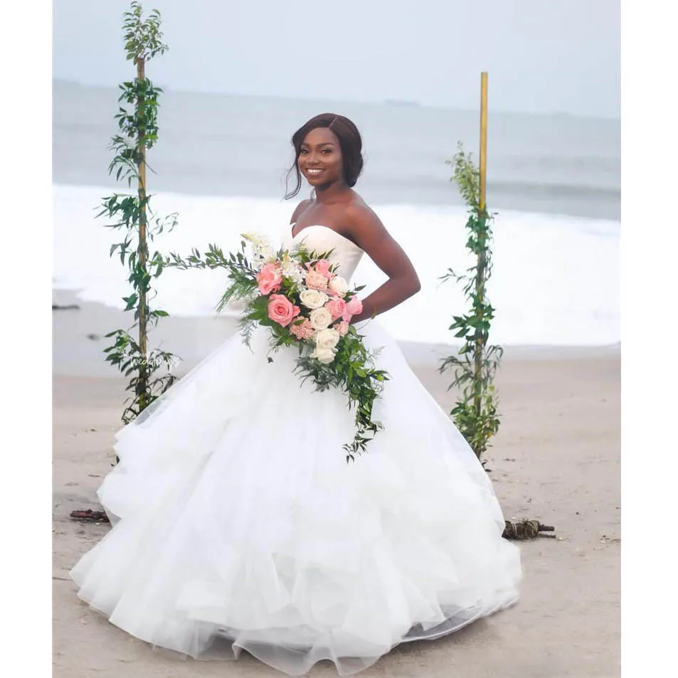 

Free Shipping Strapless Cathedral Train Wedding Dress Wedding Ball Gowns Bridal Crystal Embellished Wedding Gowns