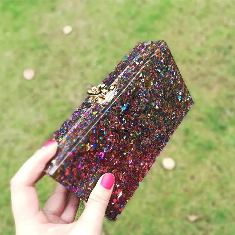 Цветные яркие разноцветные акриловые клатчи сумки через плечо женские