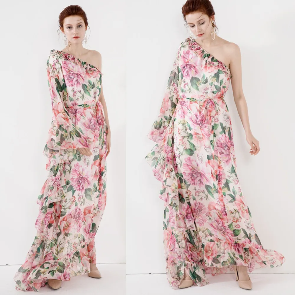 Женское модельное платье макси дизайнерское длинное на одно плечо с цветочным