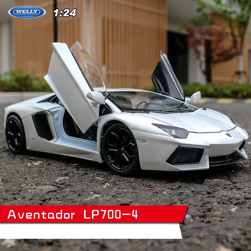 LP700-4 welly 1:24 Lamborghini LP610-4 car alloy car model simulation car decoration collection gift toy Die casting model boy toy - Цвет: LP700-4