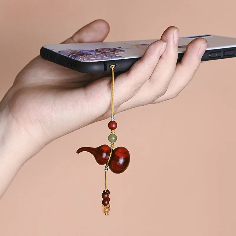 

Handmade original small leaf red sandalwood safe gourd pendant mobile phone pendant jewelry female creative gift key chain male