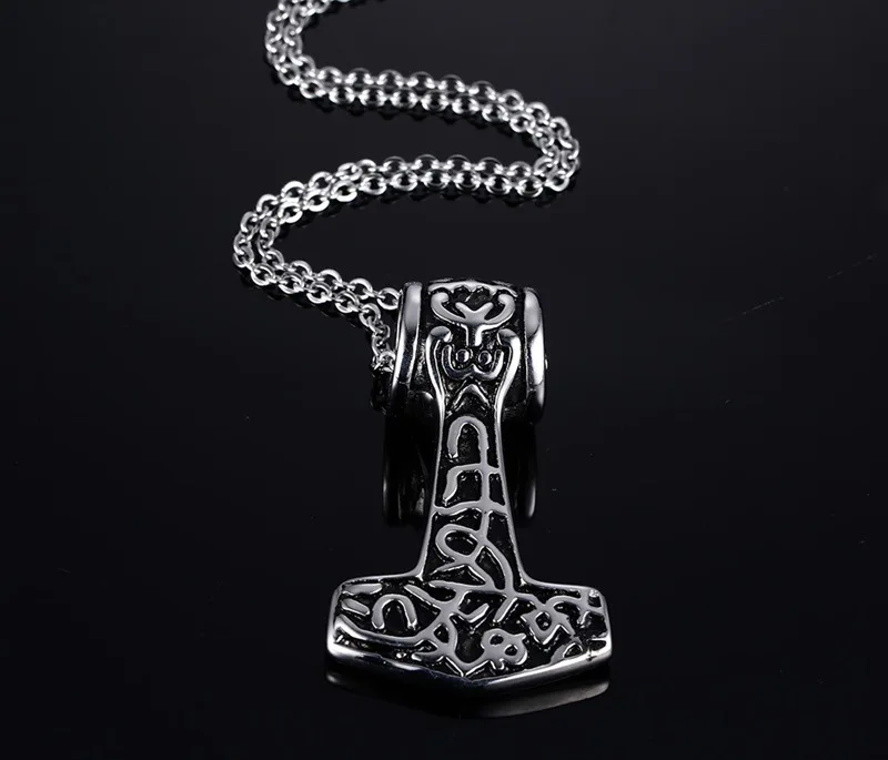 

QWC DB107 stainless steel necklace hot sell gold color top quality single women 49mm axe gift women jewelry