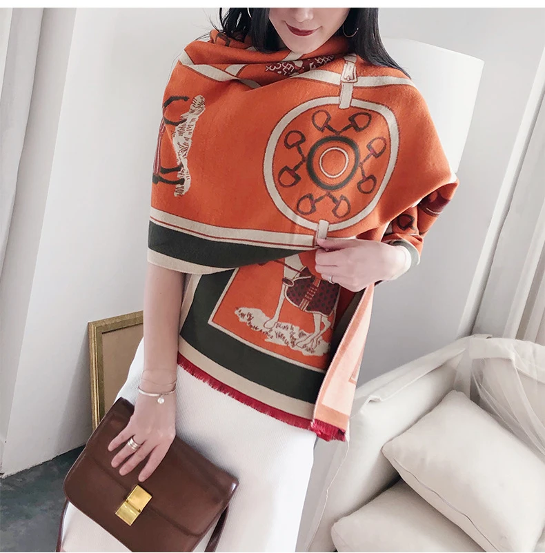 Luxury Winter Cashmere Scarf For Women Warm Pashmina Shawls and Wraps Fashion Chain Animal Print Kerchief Scarves For Lady