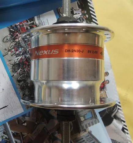 DH-2N30 Динамо-втулка ступицы велосипеда 28H 6V 2,4 W 100mm 2N30