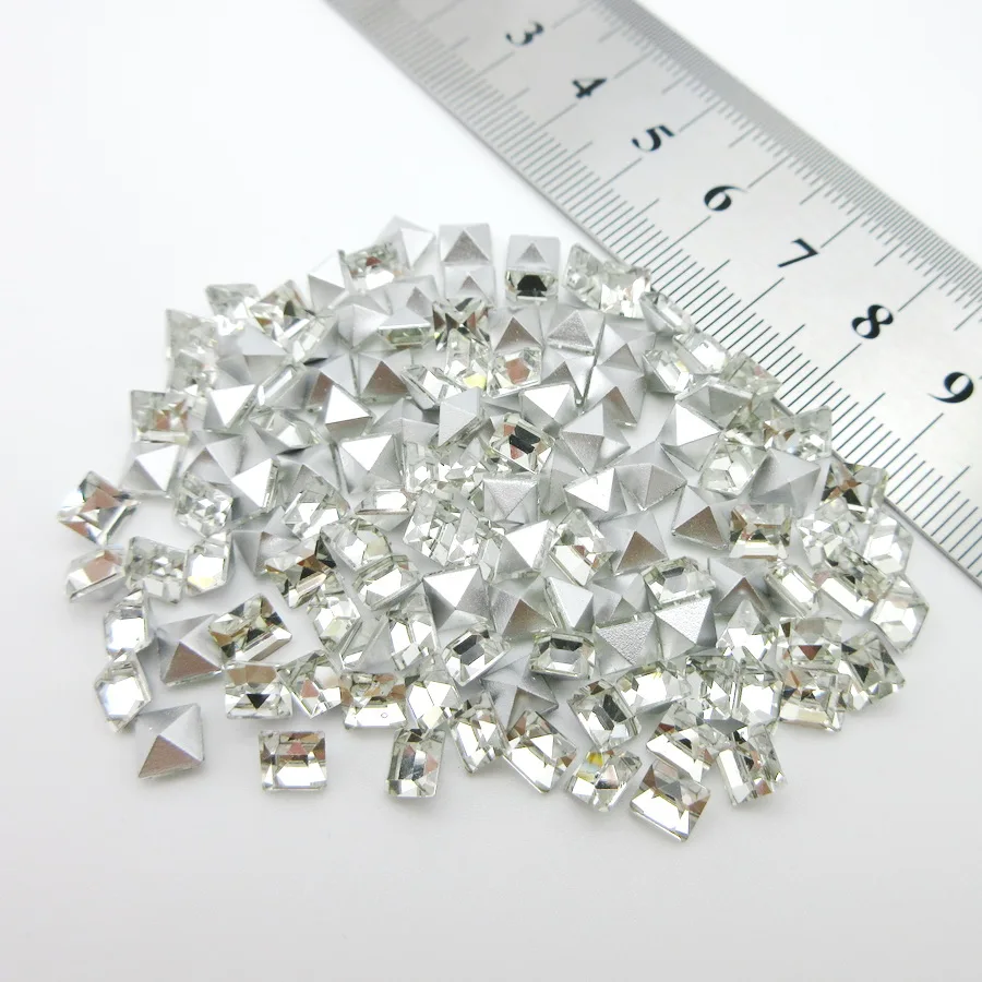 Сверкающие 2мм-6 мм прозрачное стекло кристаллическая пирамида Точка назад