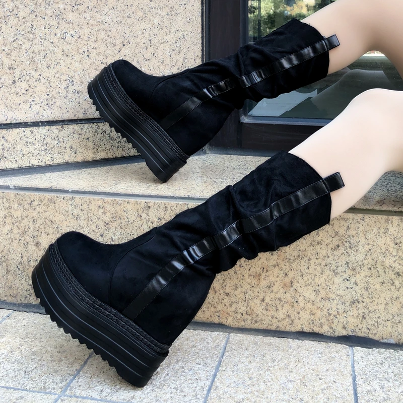 Женские ботильоны на толстой подошве черные ботинки мартинсы платформе с