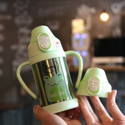 green Мини 260 мл новые милые детские вещи вакуумная детская бутылка для воды двойная крышка 304 нержавеющая сталь соломы термосы с ручкой - Цвет: green