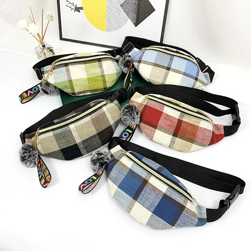 

Bolsos De Hombro Para Hombre 2020 Summer Ladies Bag Waist Bag Fashion Wild Hair Ball Charm Chest Bag Multi-color Check