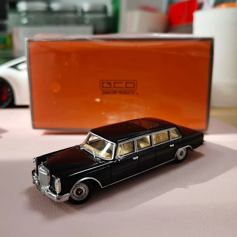 

Model Car 1/64 Pop Toys GCD 1:64 Alloy Model Car Mercede Bz 600 Pullman 6 Doors+Sky Windows LIMO Version