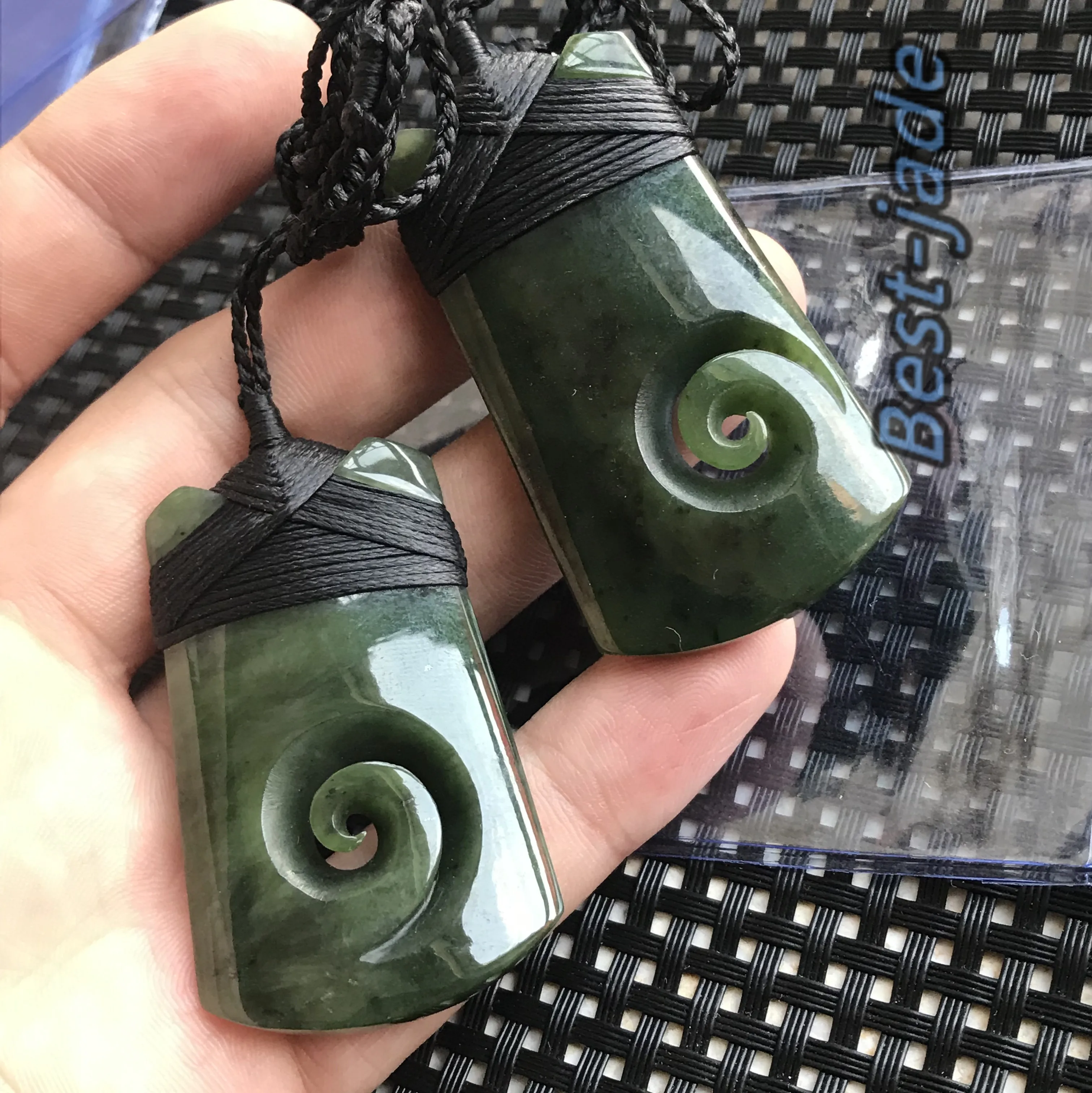 Винтажный топор с крючком Натуральная Зеленая подвеска нефритом маори NZ POUNAMU