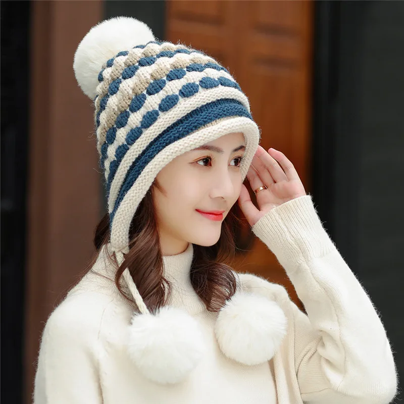 Зимний комплект из двух предметов с воротничком и шапкой разноцветные шапочки