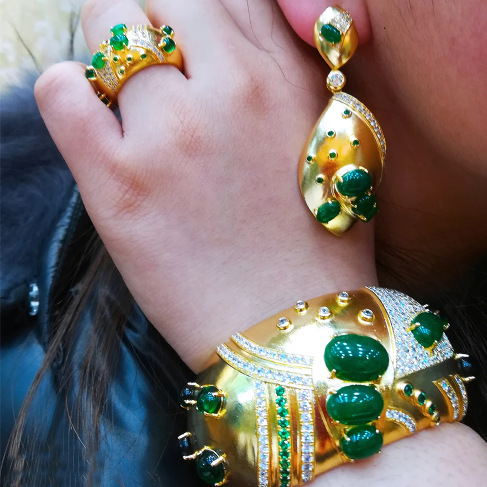 

BOHO 2021Dubai Luxury Charms 3PC Wide Bangle Ring Earring Set For Women Wedding Bridal Cubic Zircon PARTY WEDDING Jewelry