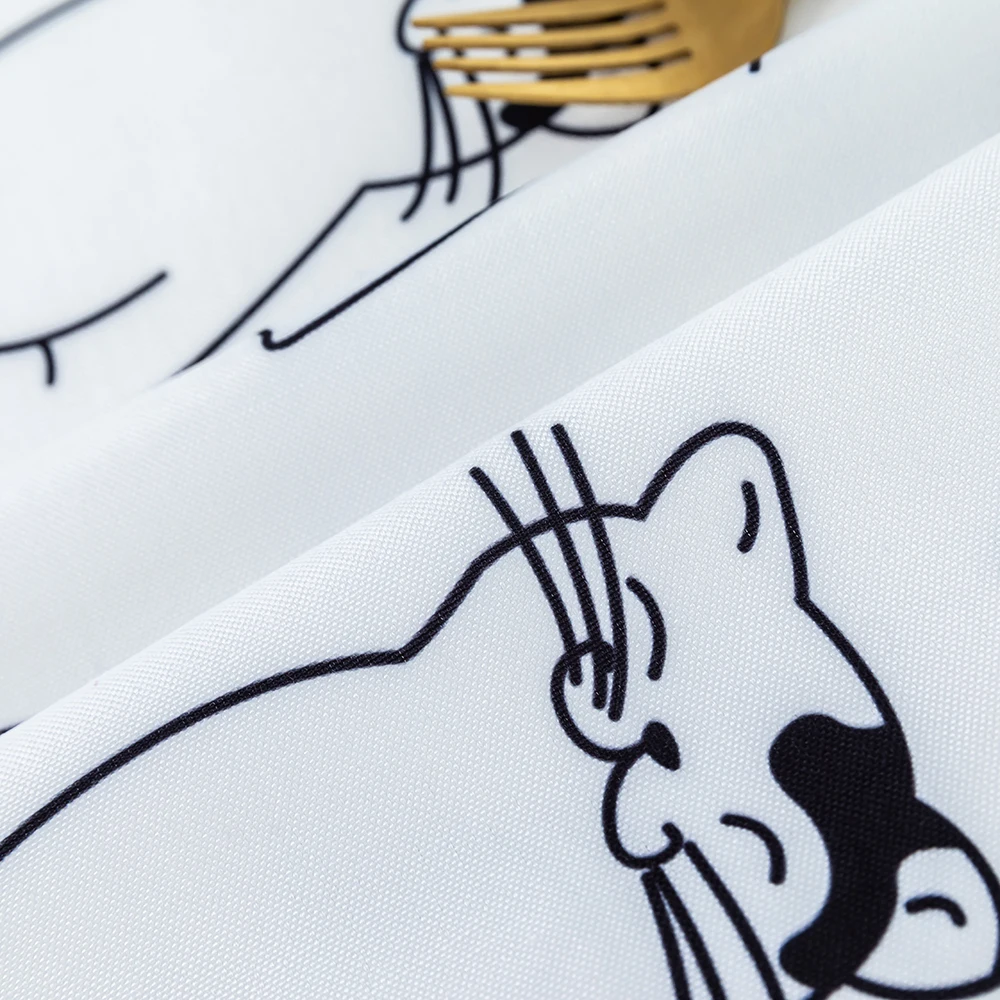 Cat themed waterproof white tablecloth1