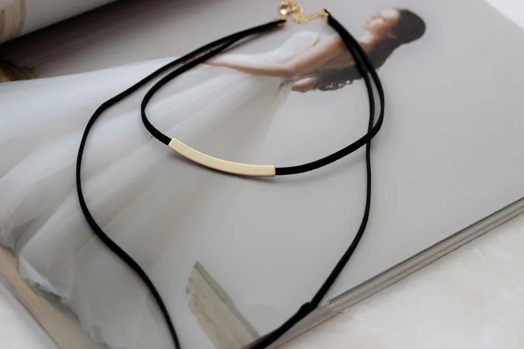 

Korean Autumn New Style Black Velvet Leather Bow Metal Necklace Collar for Women Simple Necklaces Weddings Jewelry Party Gifts