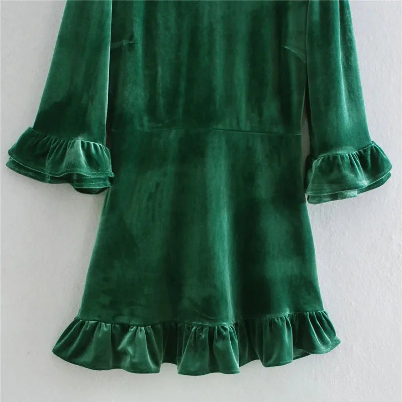 

Qeils Women 2021 Elegant Fashion Ruffled Velvet Mini Dress Vintage Puff Sleeves Back Zipper Female Dresses Vestidos Mujer